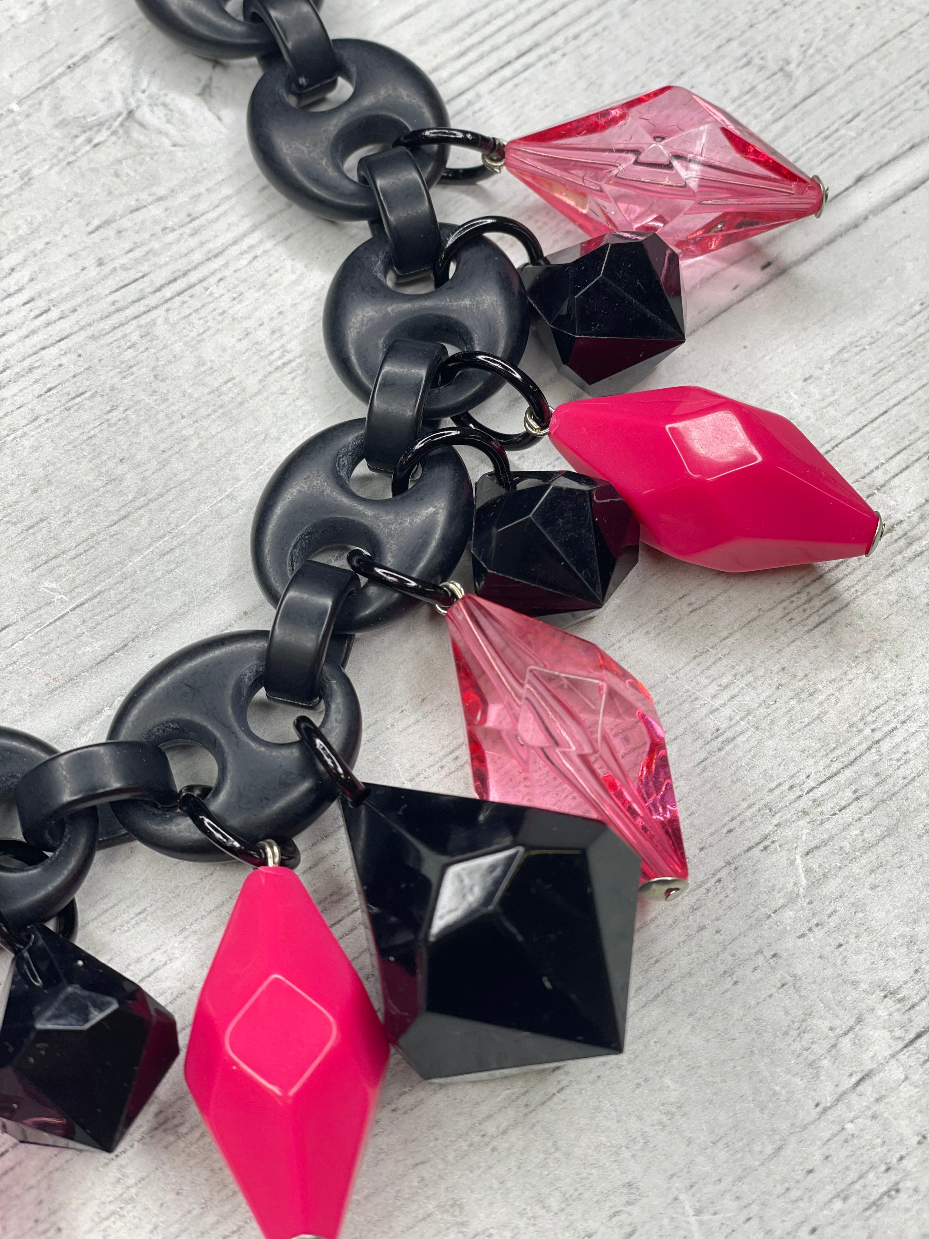 Alisha D Resin Chunky Statement Short Necklace