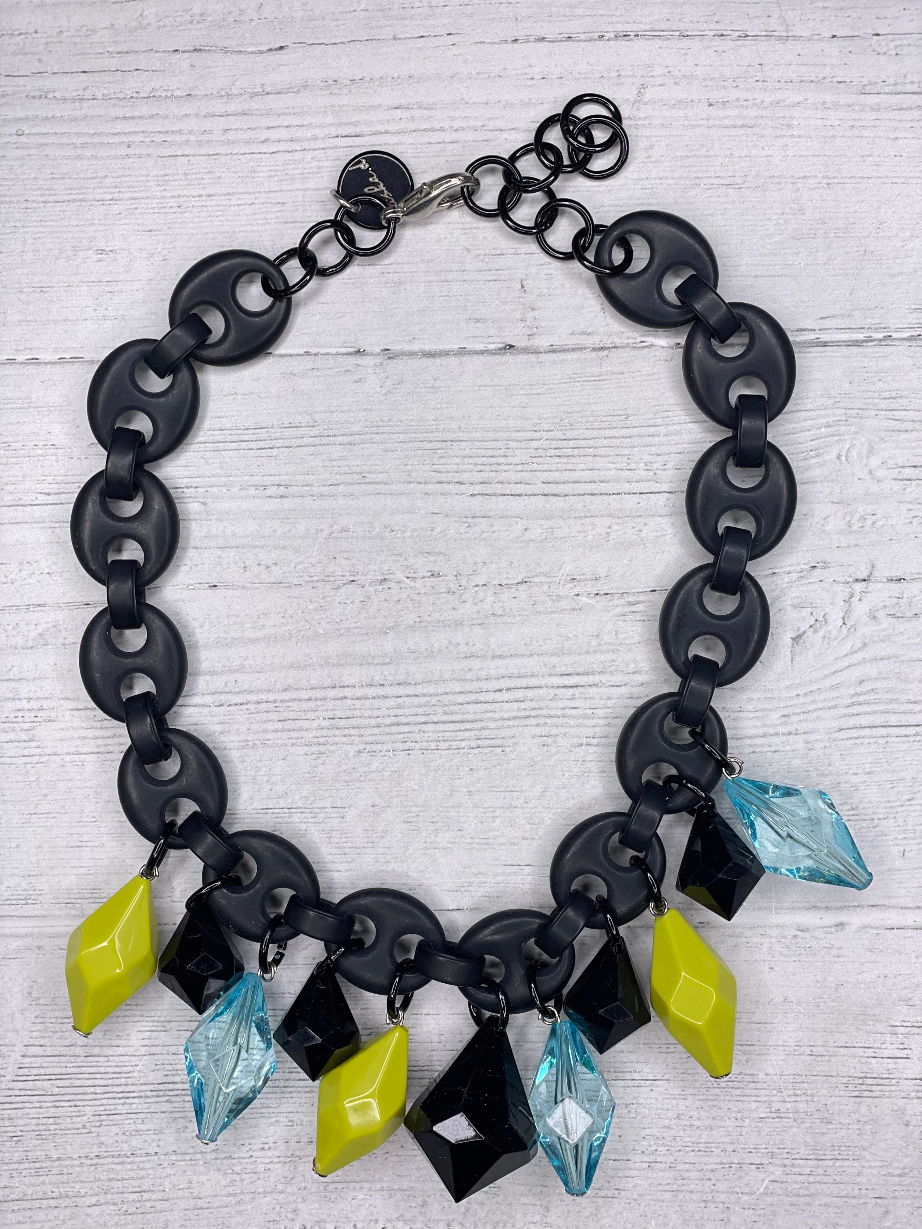 Alisha D Resin Chunky Statement Short Necklace
