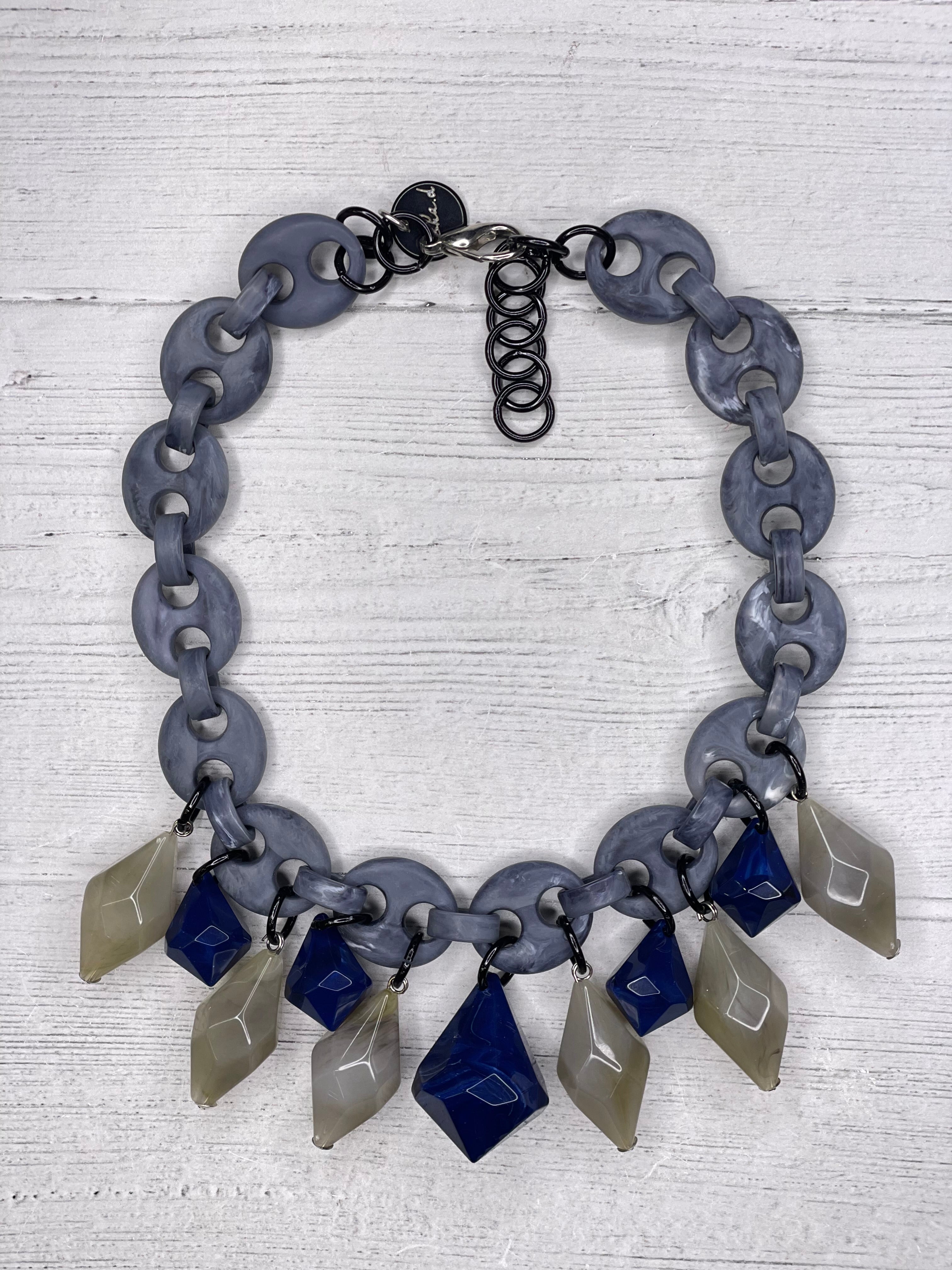 Alisha D Resin Chunky Statement Short Necklace