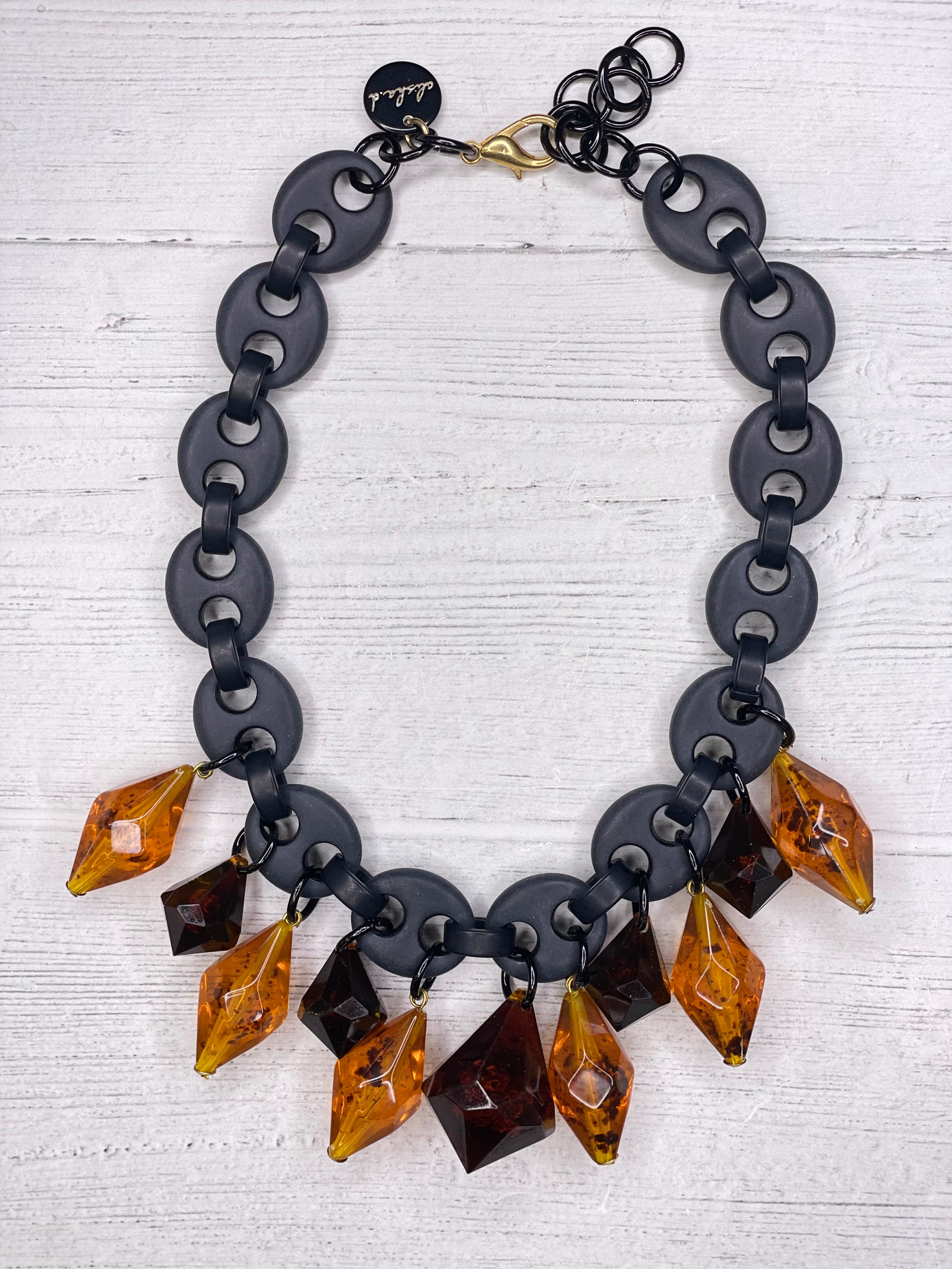 Alisha D Resin Chunky Statement Short Necklace