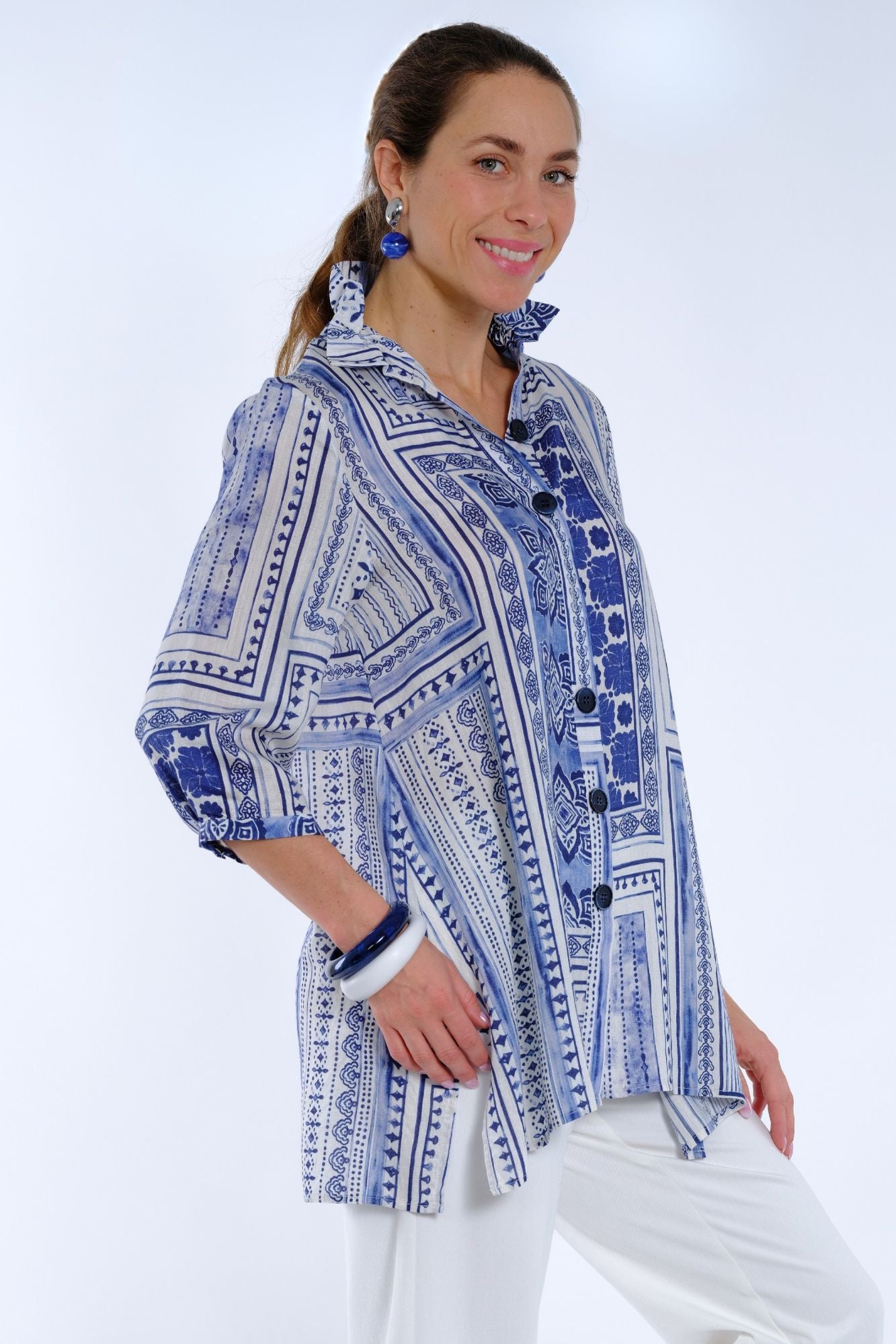 Blue and white women’s travel blouse relaxed fit