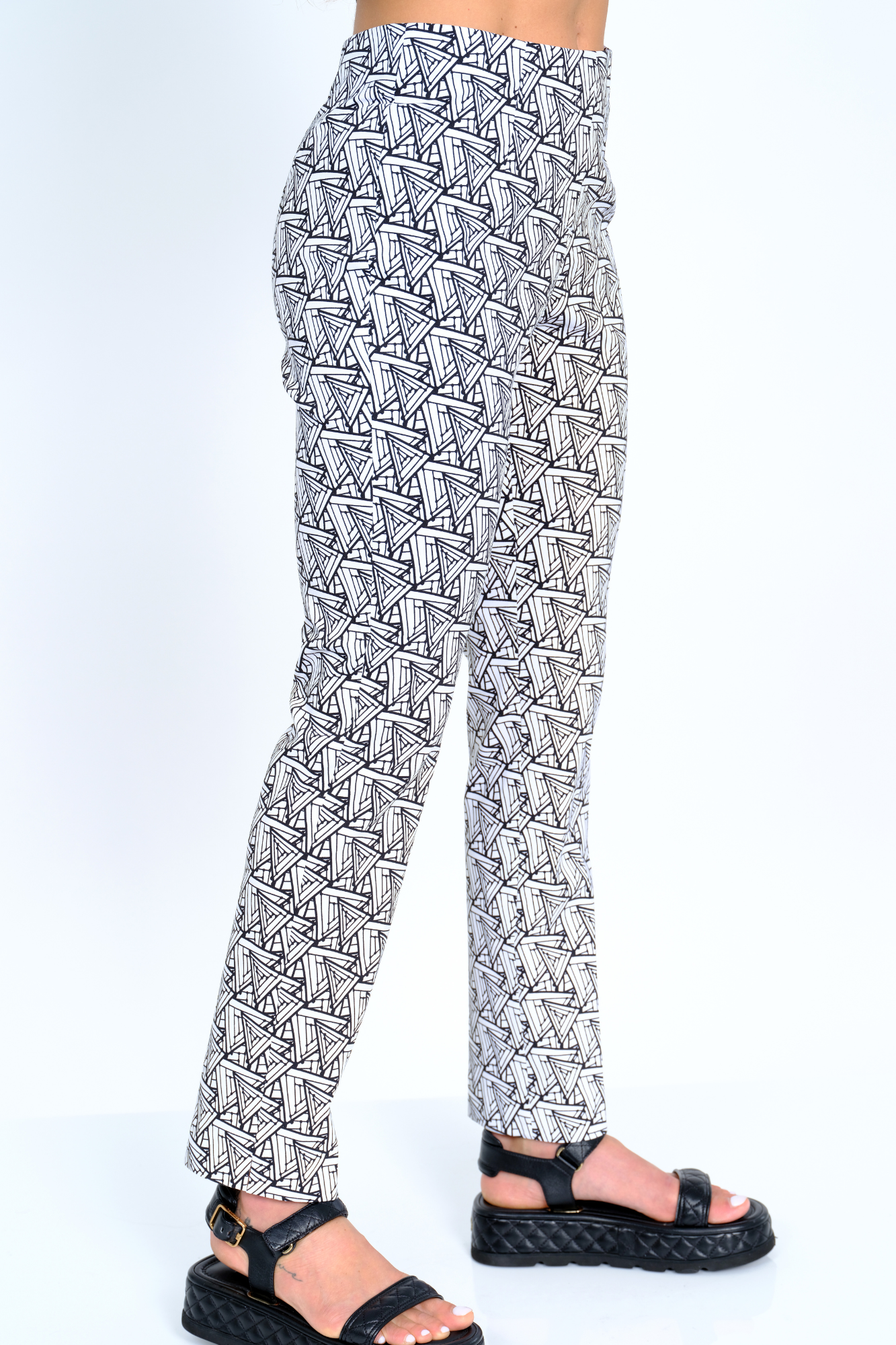 Women's Black and White Geometric Print Straight Leg Pant – Sammy