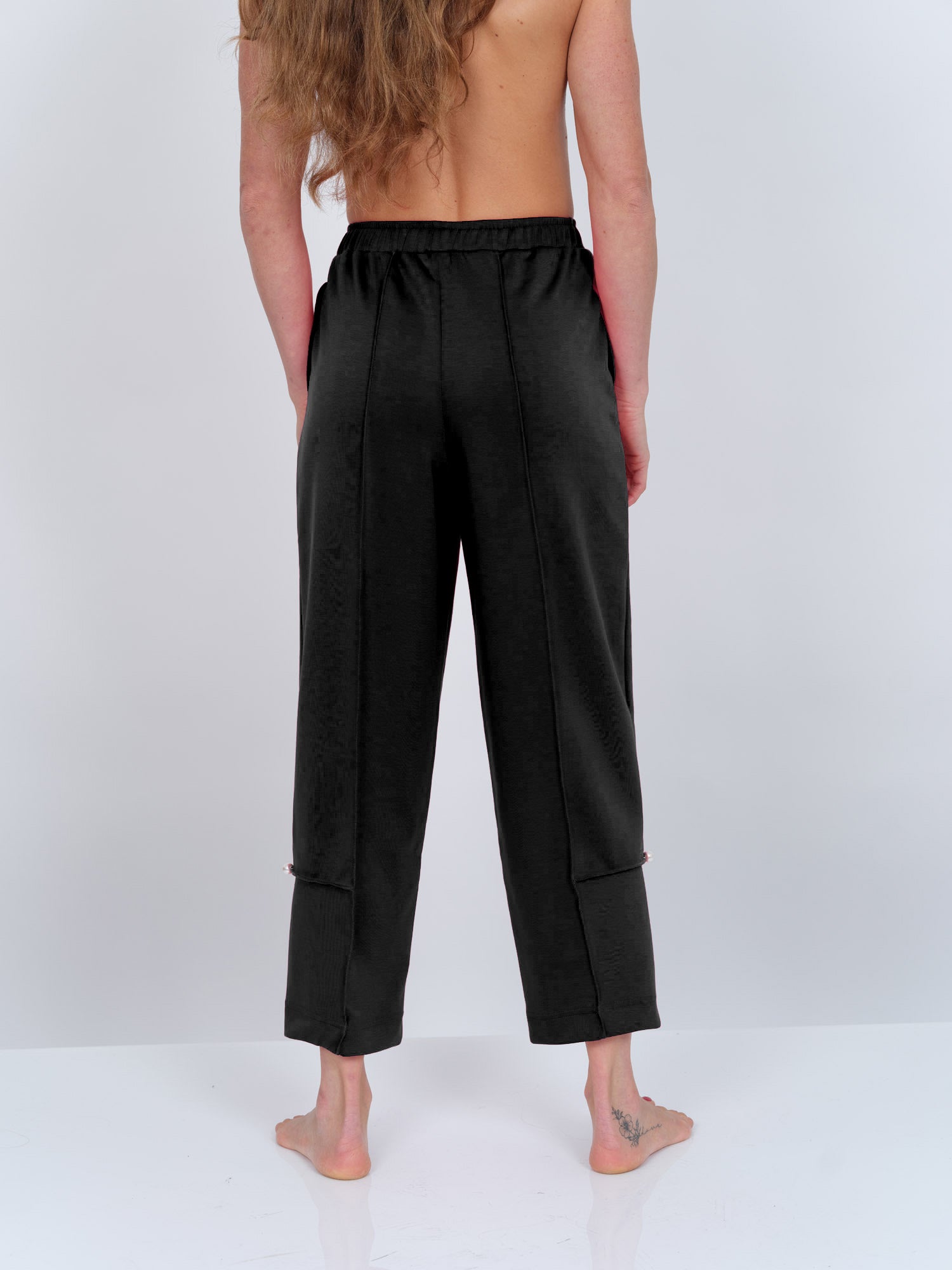 LIOR Women's Soft Buttery Knit Crop Pant - "Zee"