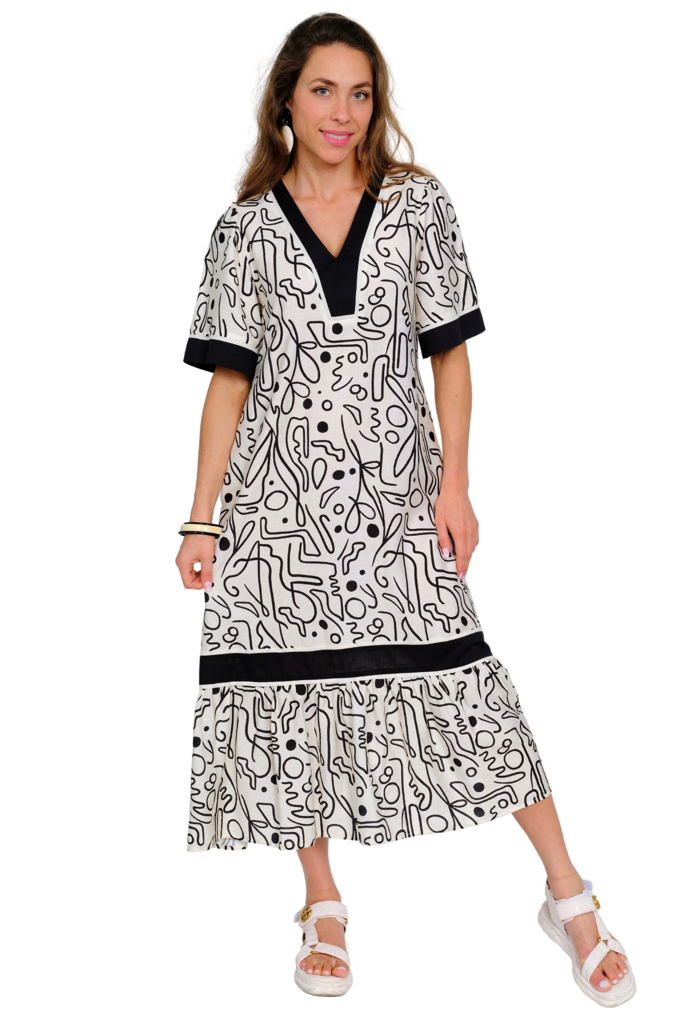 Black and white abstract print midi dress for women with short sleeves