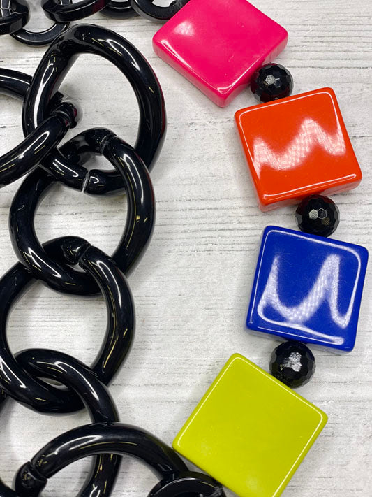 Alisha D Women's Chunky Resin Link Statement Short Necklace