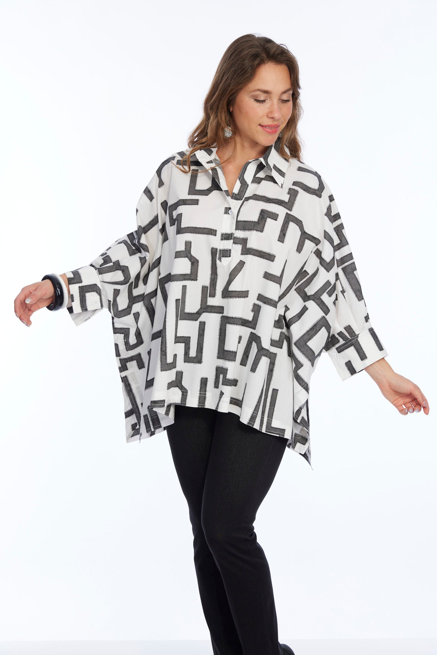 White & Grey Abstract Print One Size Collar Top: Perfect For All Sizes | LIOR